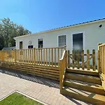 Discover, Relax, Enjoy - All-Round Luxury Lodge